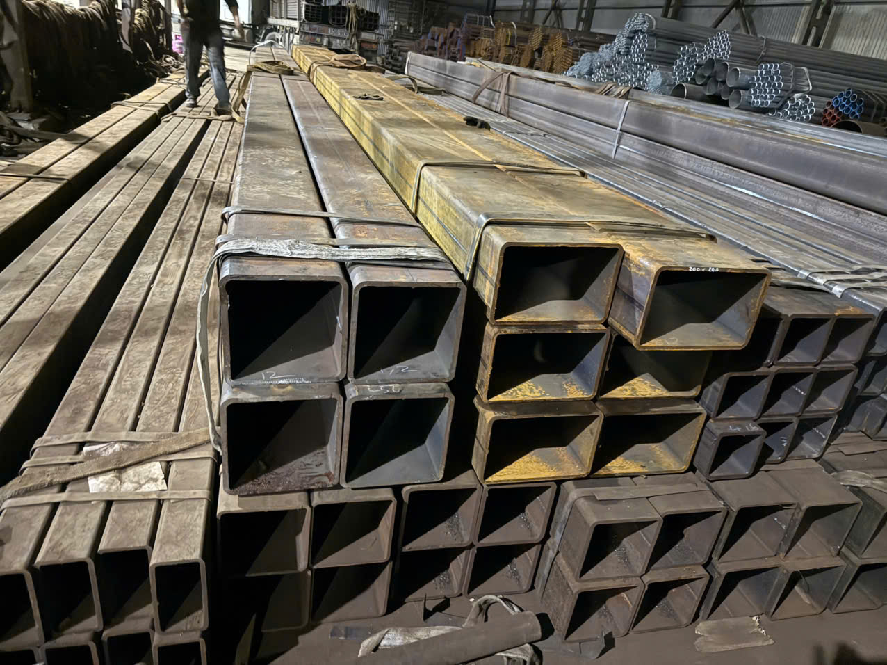 Thép Ống-Hộp Trung Quốc